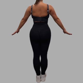 Conjunto deportivo de compresión negro (Brasier + Calza)